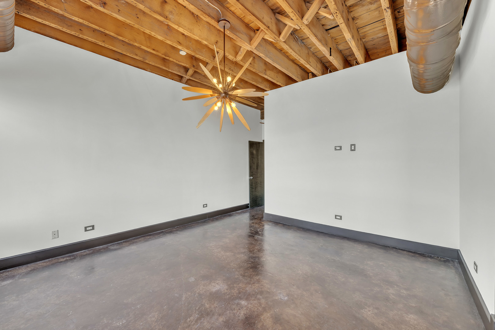 2419 W 14TH Street Unit: 2S