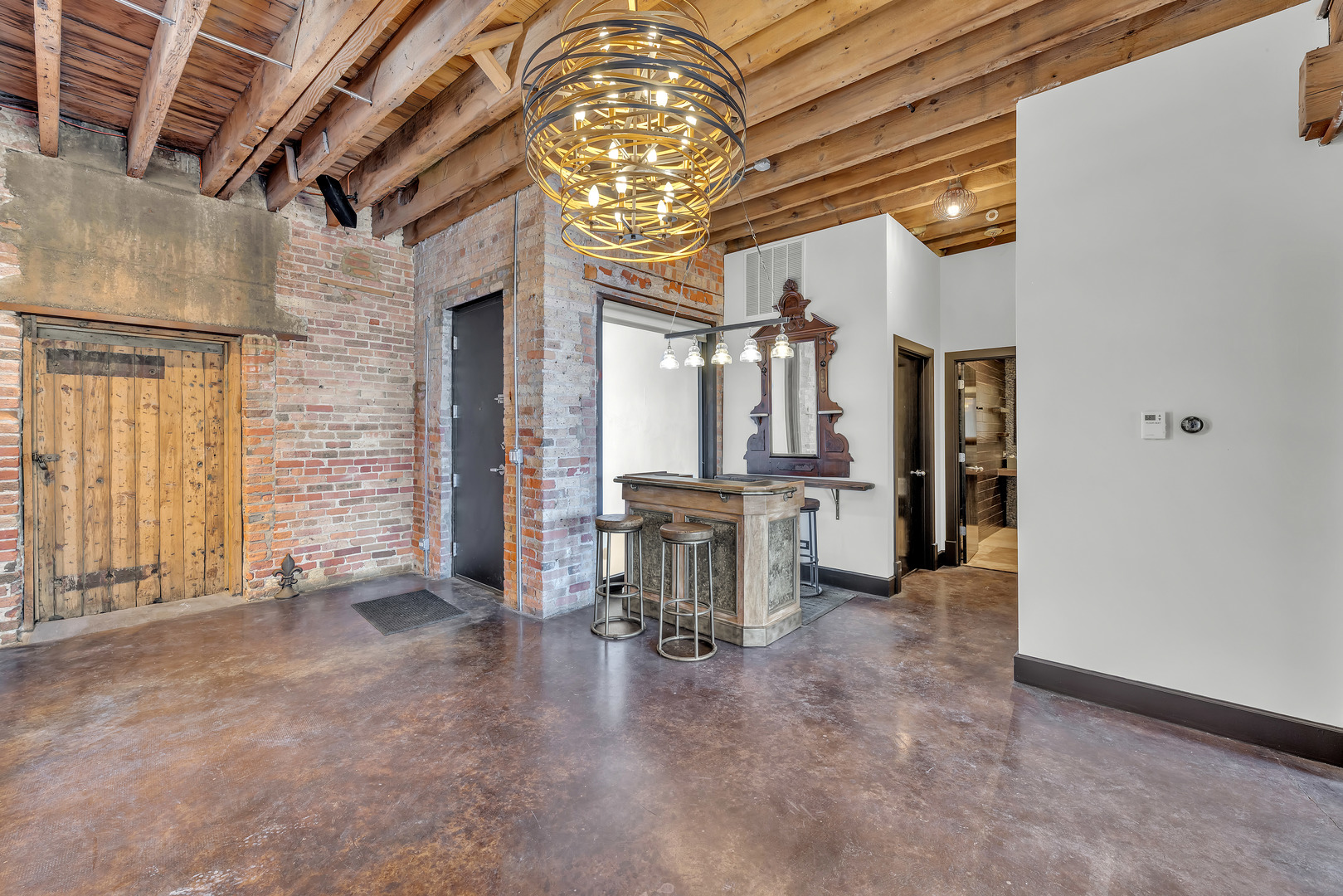 2419 W 14TH Street Unit: 2S