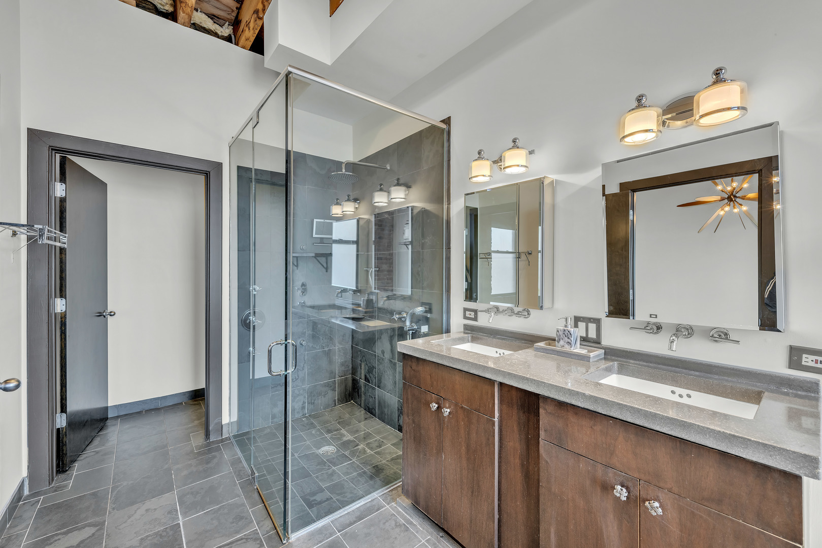 2419 W 14TH Street Unit: 2S