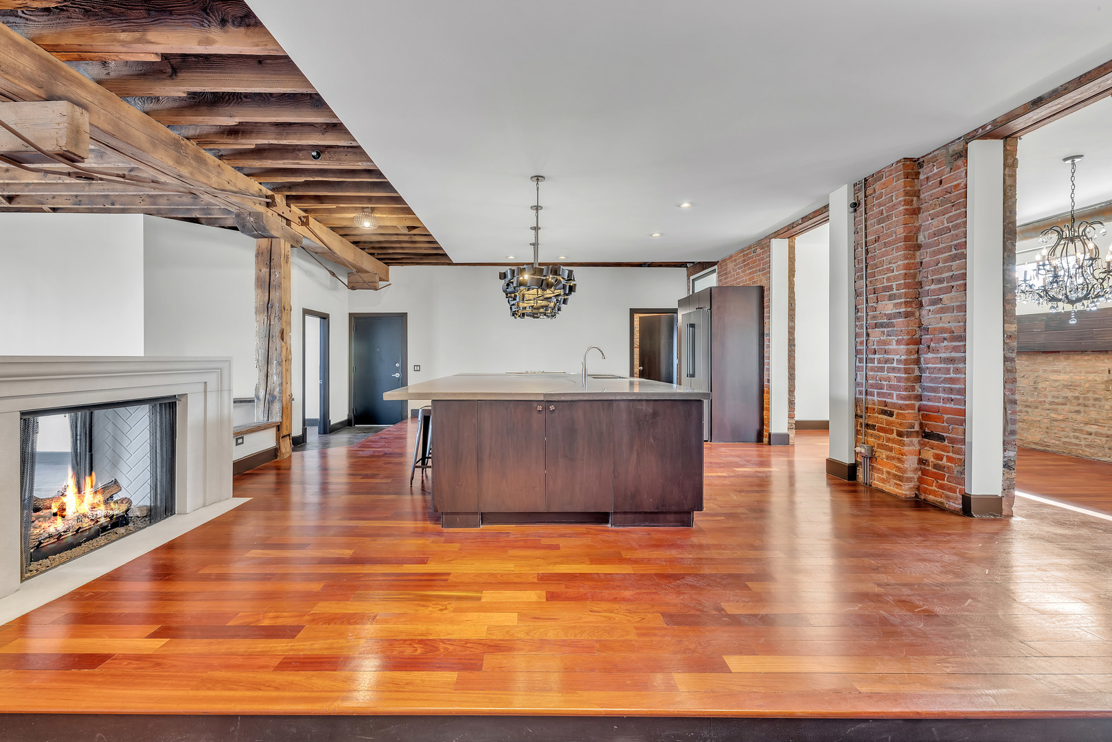 2419 W 14TH Street Unit: 2S
