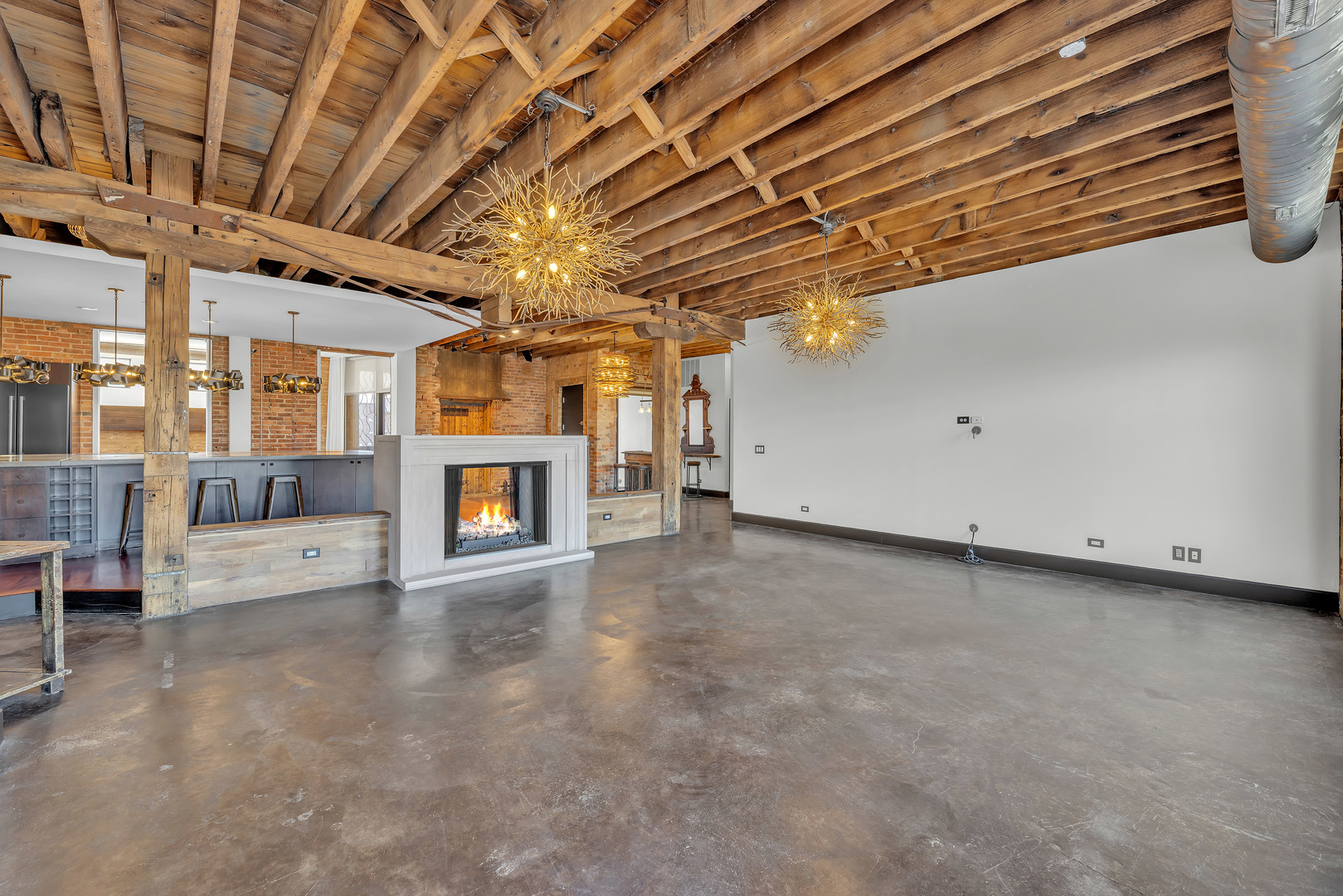 2419 W 14TH Street Unit: 2S