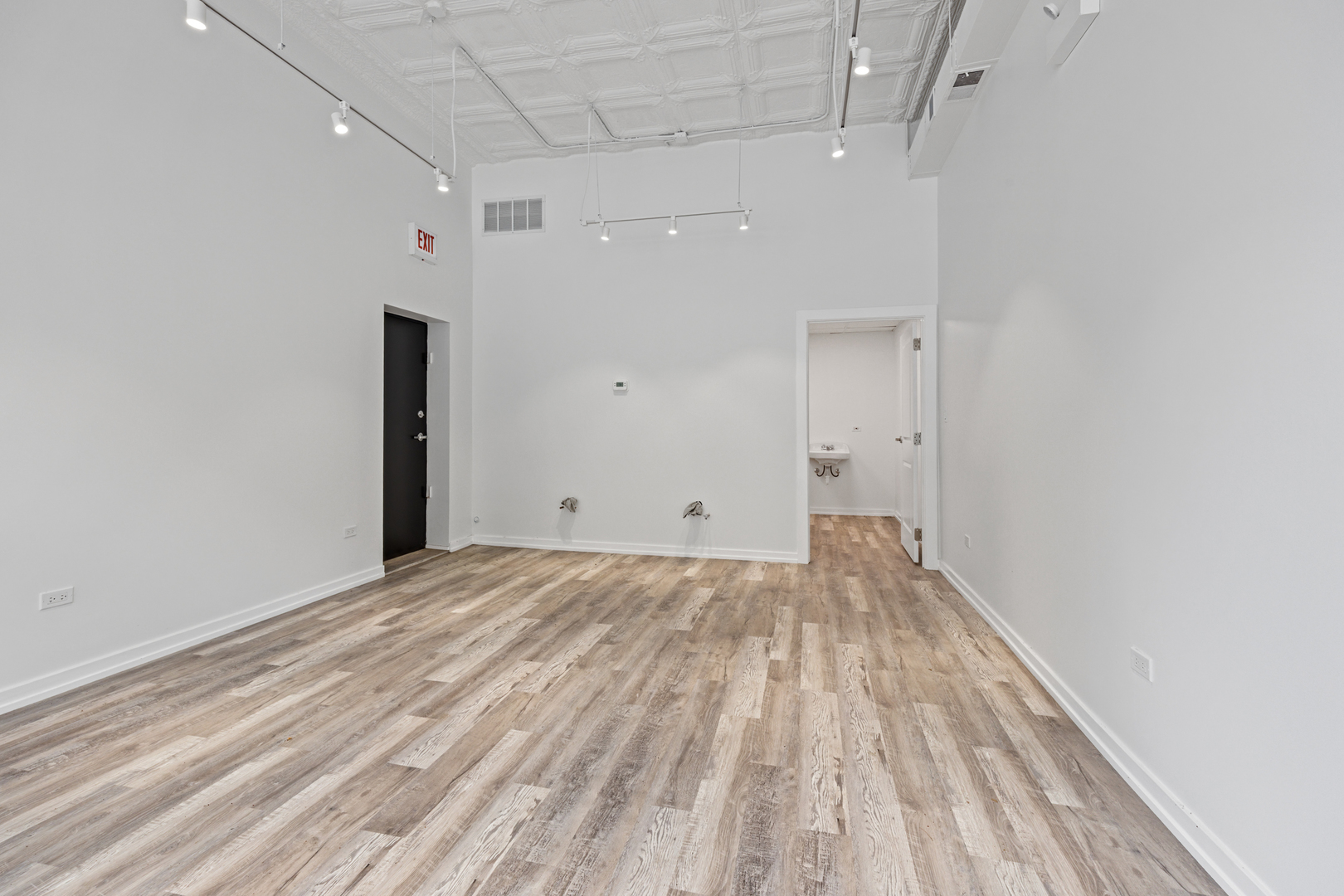1613 E 53rd Street