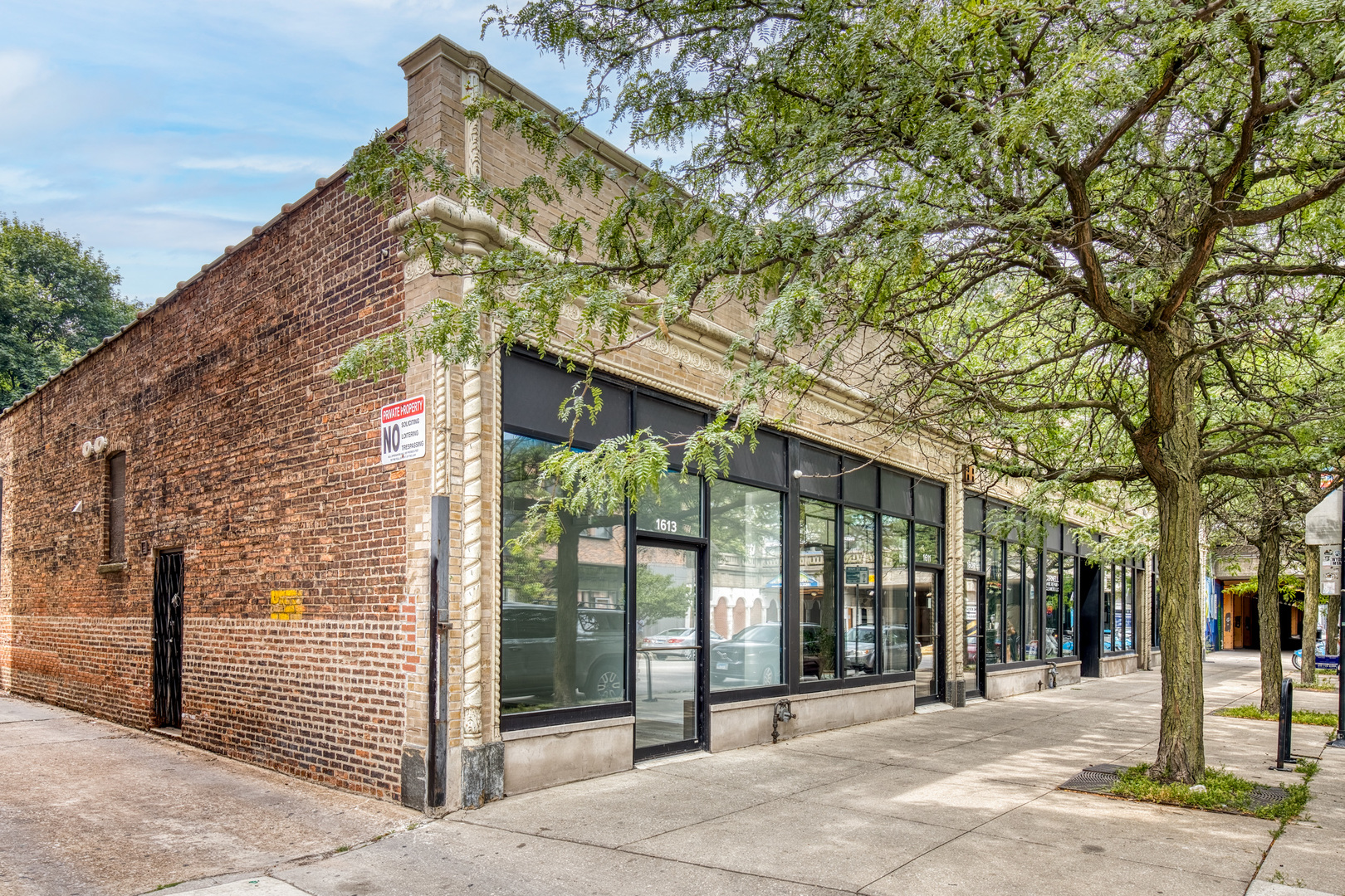 1613 E 53rd Street