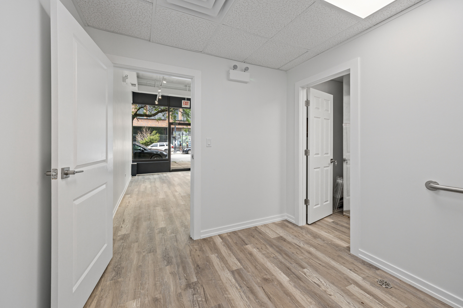 1613 E 53rd Street
