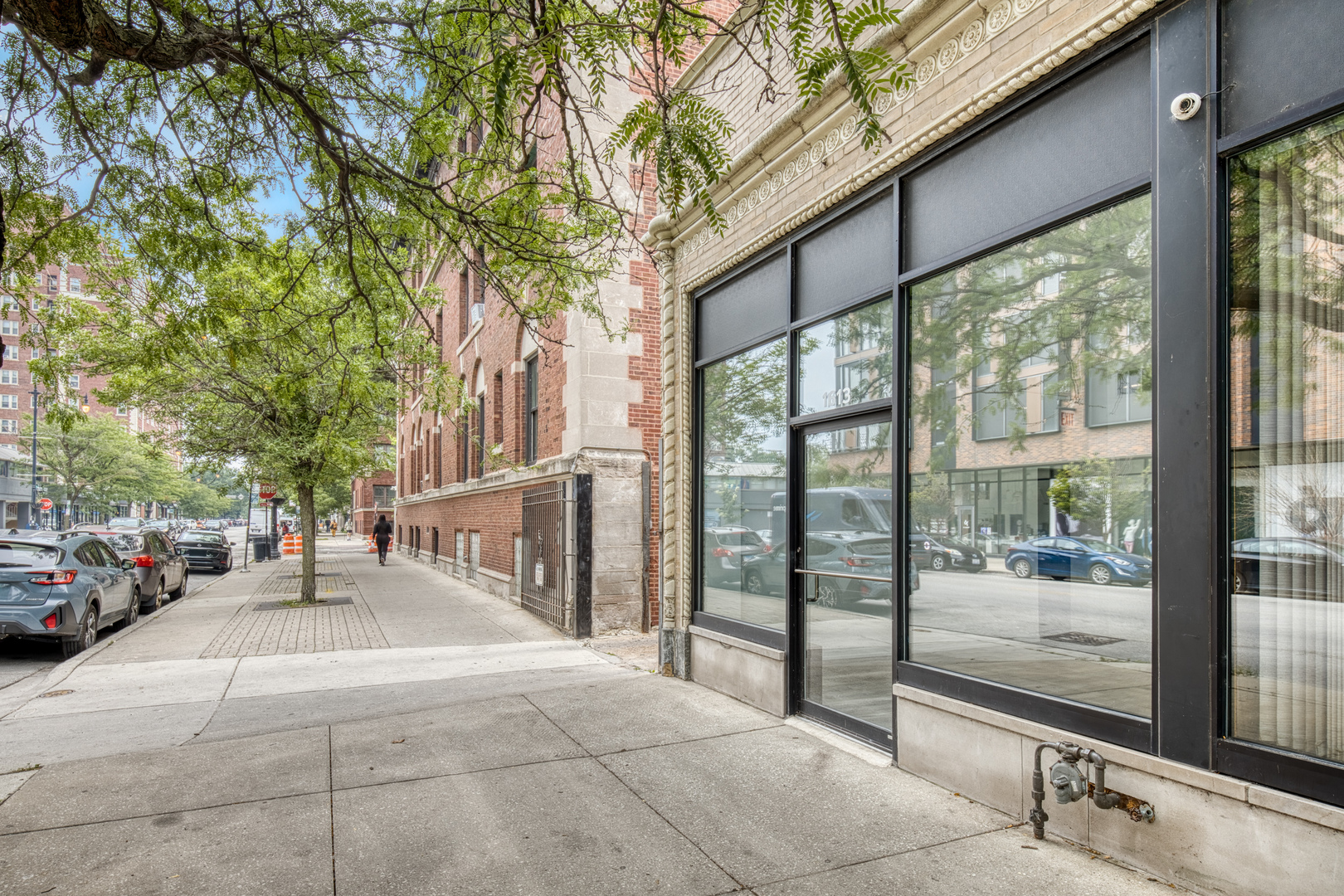 1613 E 53rd Street