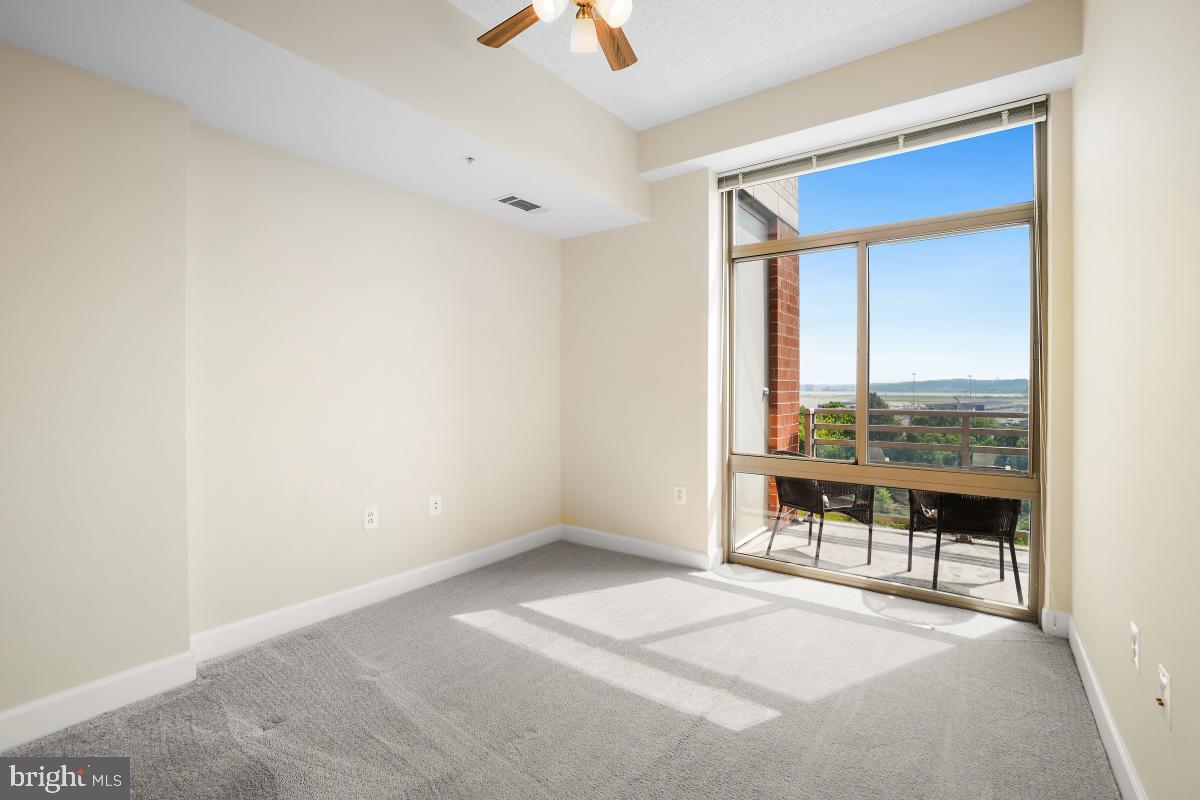 3650 S Glebe Rd #653