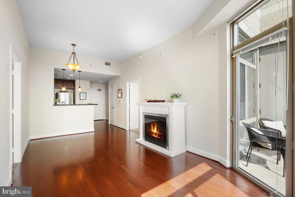 3650 S Glebe Rd #653