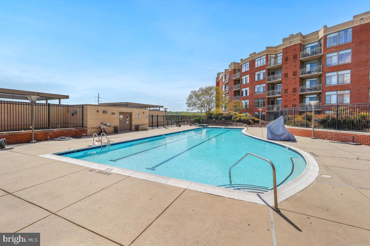 3650 S Glebe Rd #653