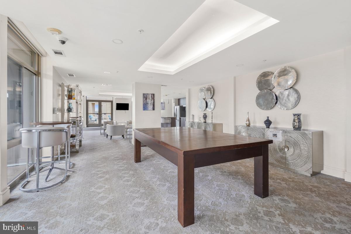 3650 S Glebe Rd #653