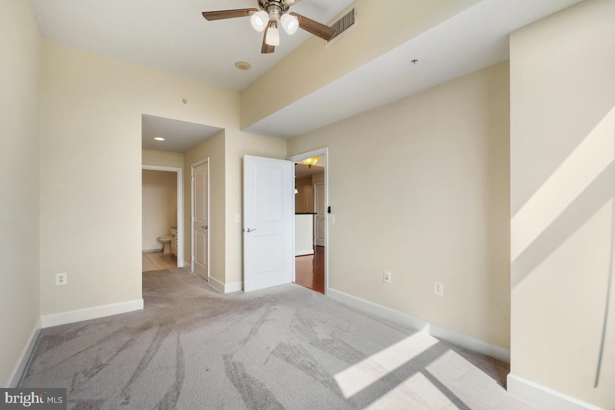 3650 S Glebe Rd #653