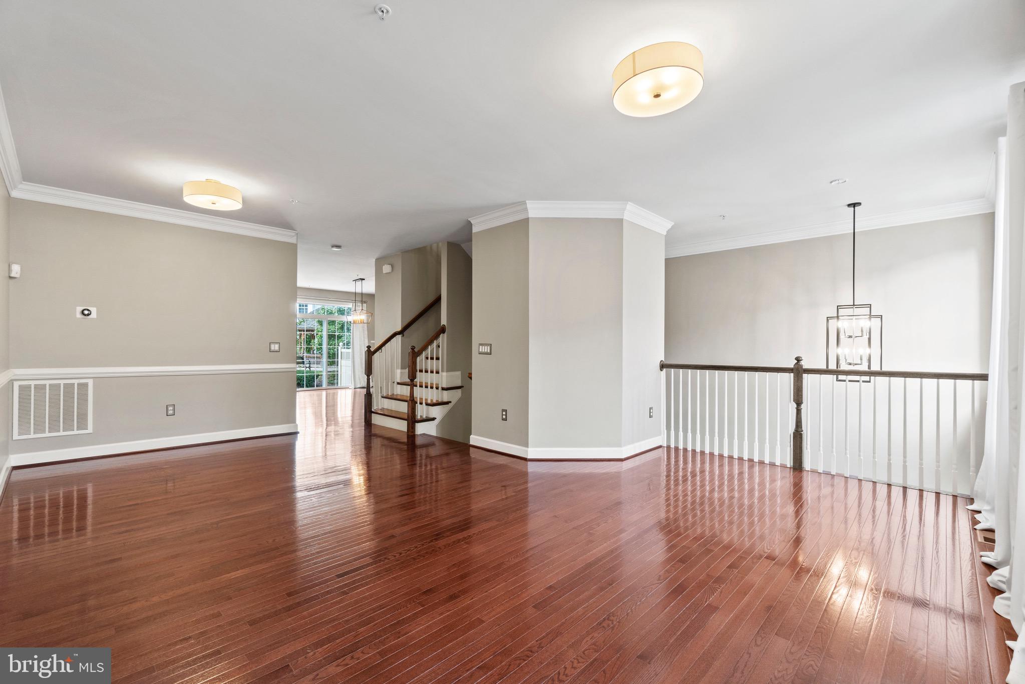 543 TRIADELPHIA WAY