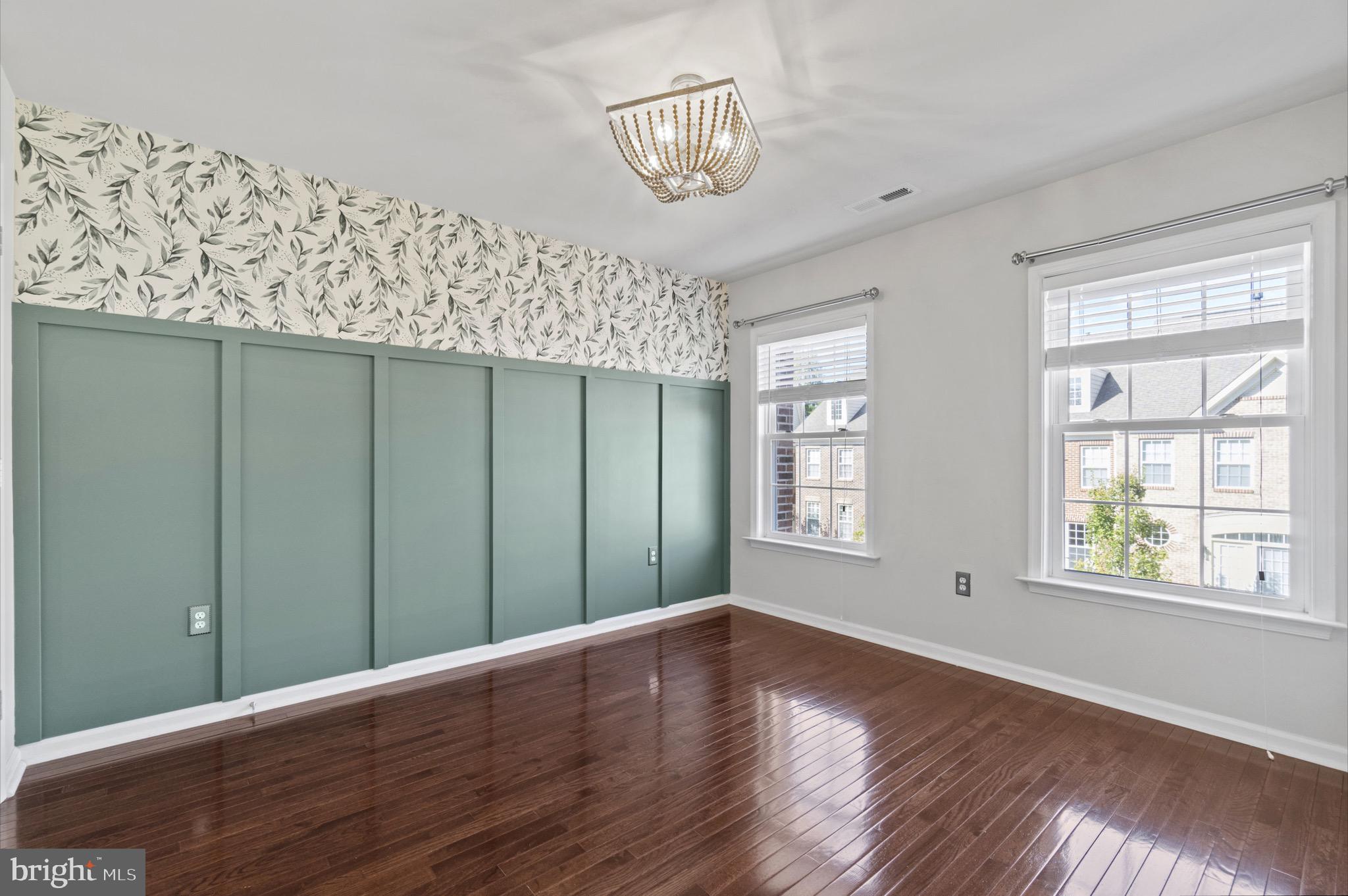 543 TRIADELPHIA WAY