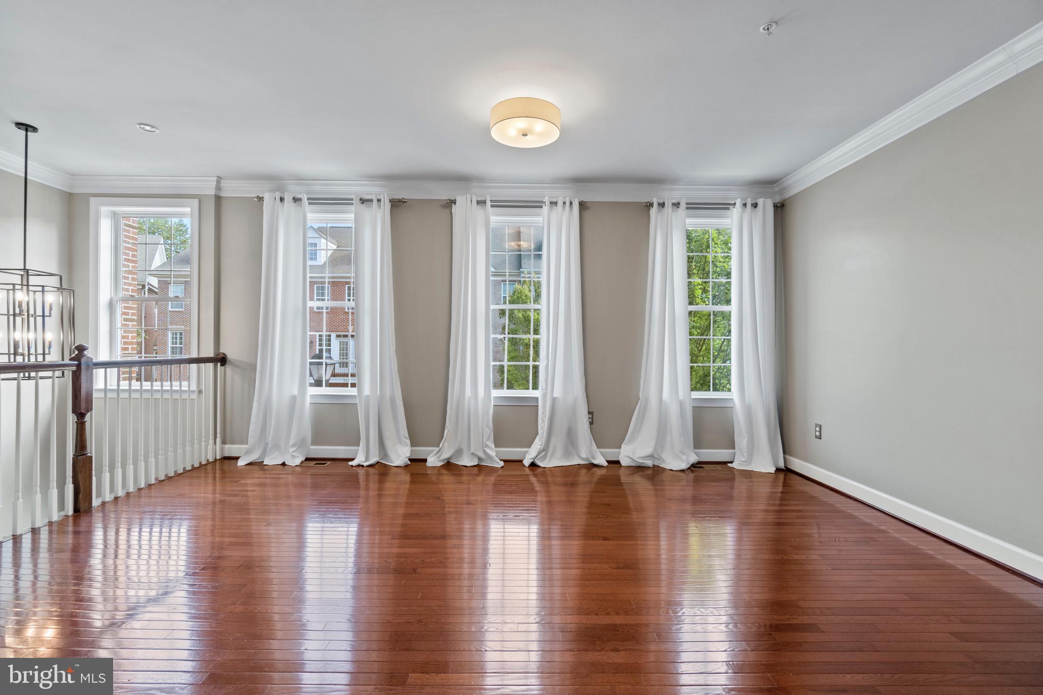 543 TRIADELPHIA WAY