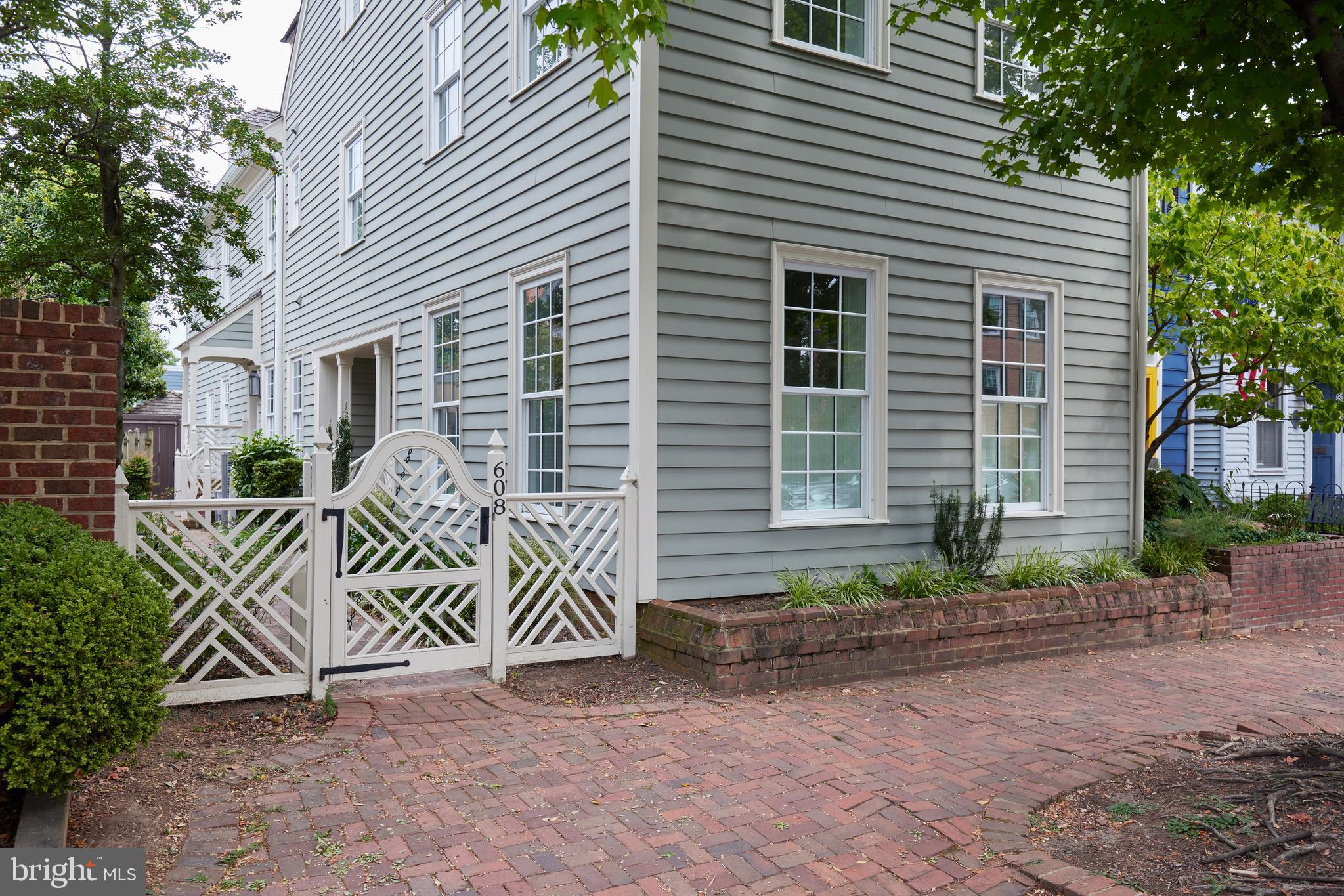 608 S Saint Asaph St