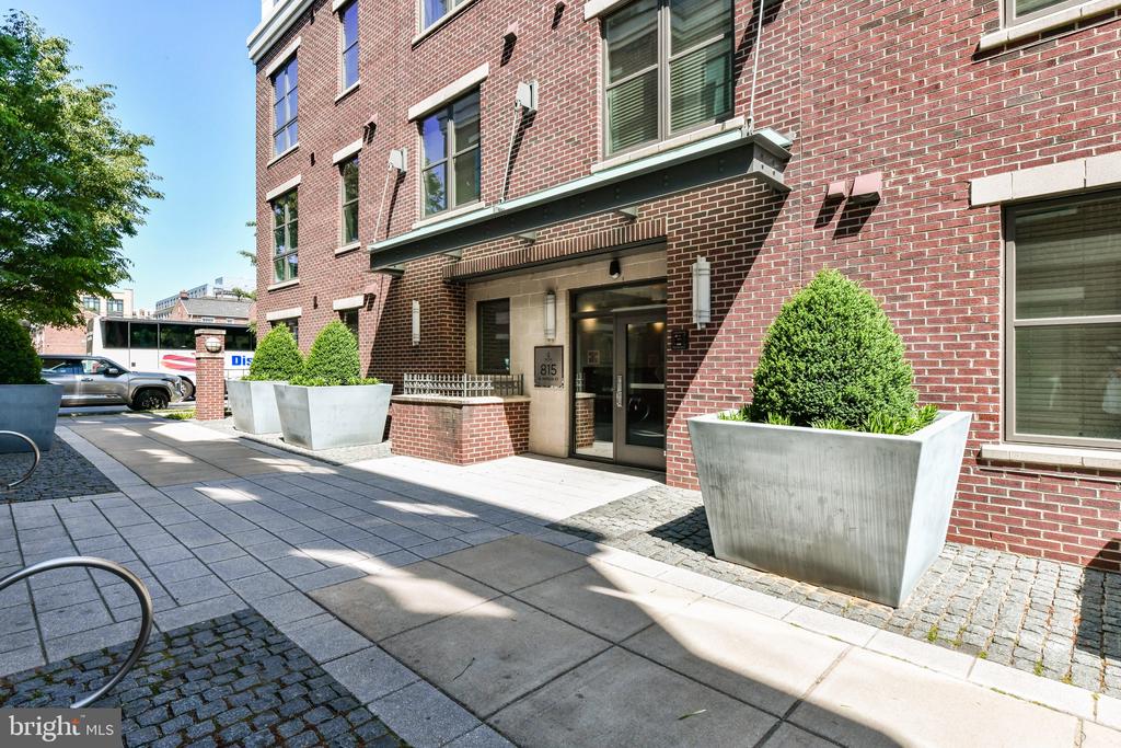 815 N Patrick St #103