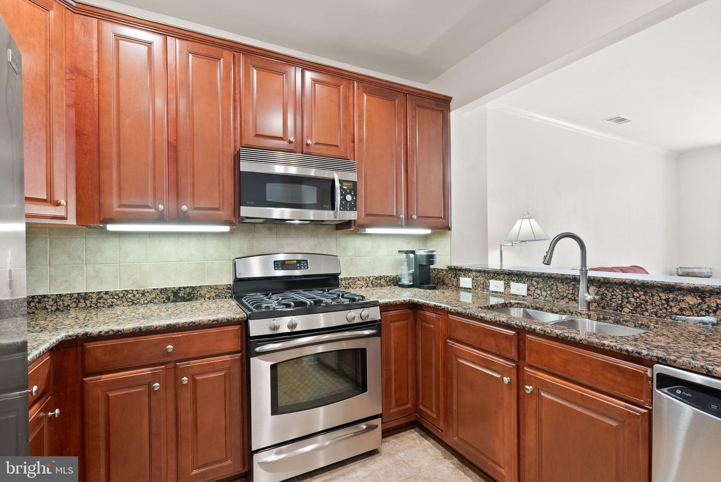 400 Cameron Station Blvd #105