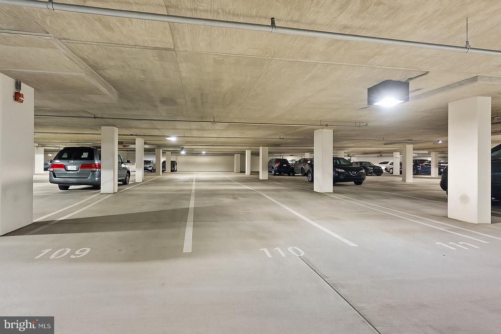 400 Cameron Station Blvd #105