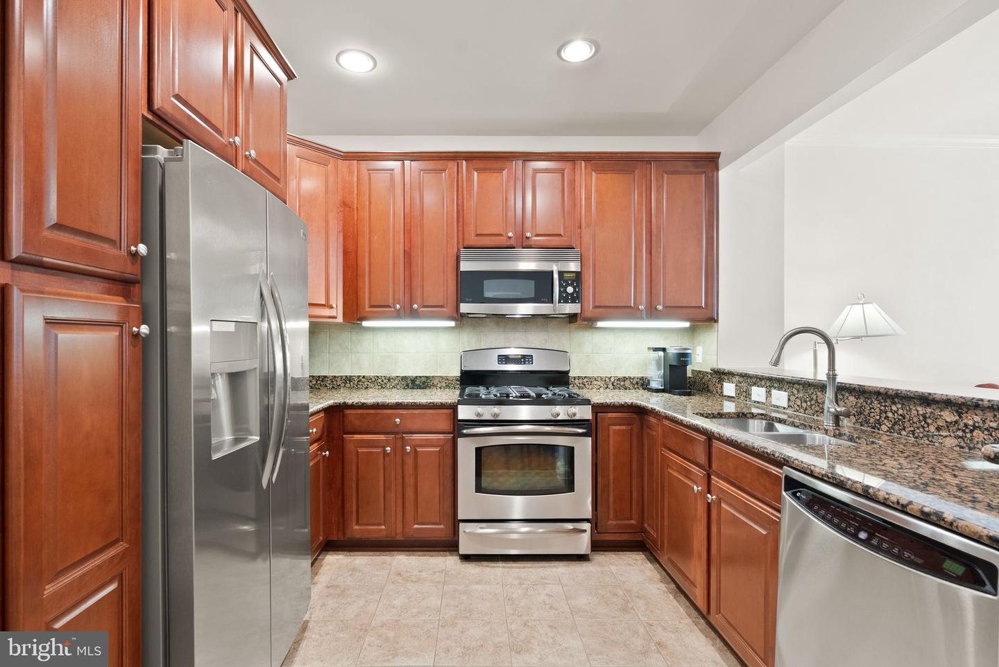 400 Cameron Station Blvd #105