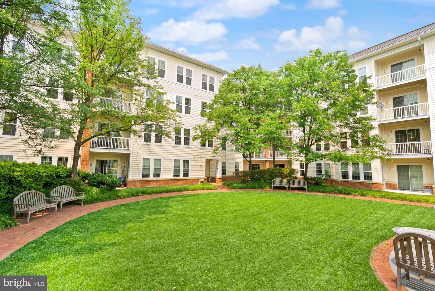 400 Cameron Station Blvd #105