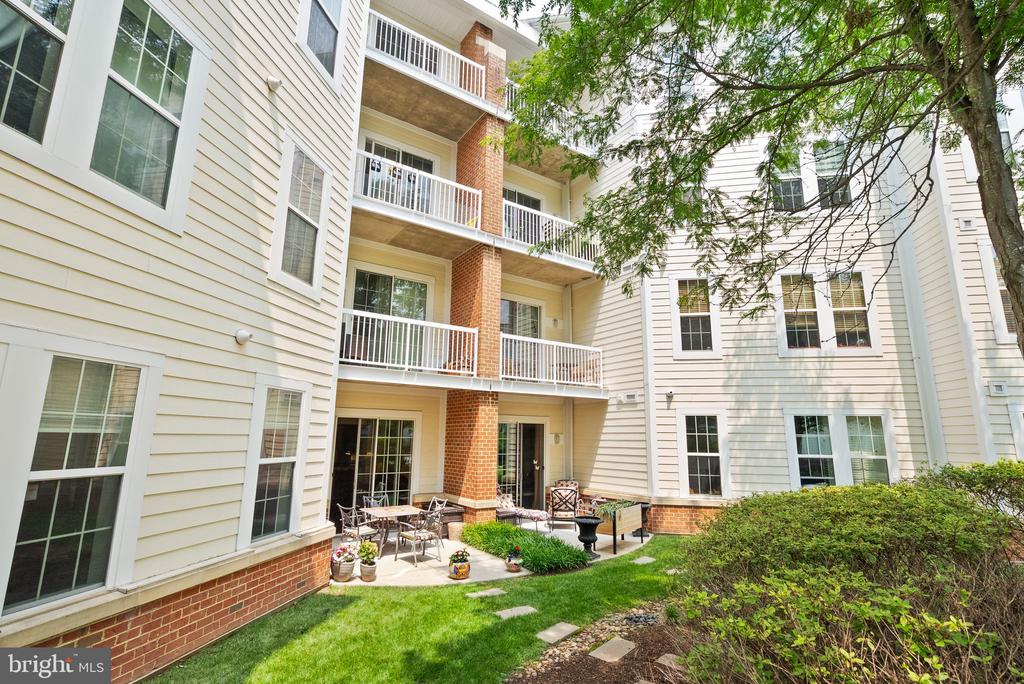 400 Cameron Station Blvd #105