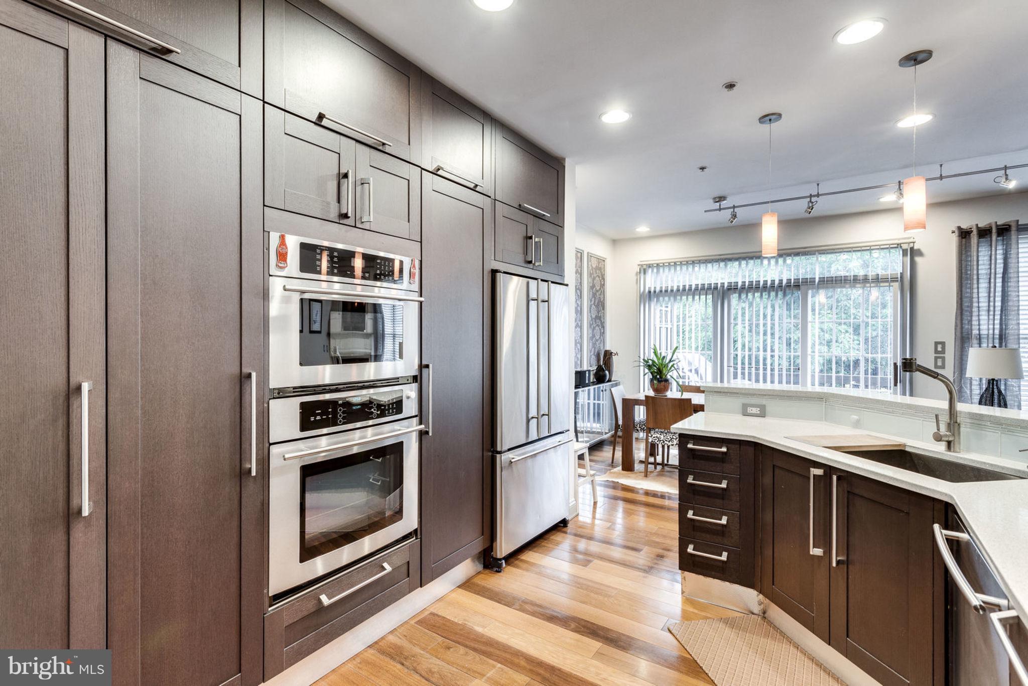 385 CAMERON STATION BOULEVARD