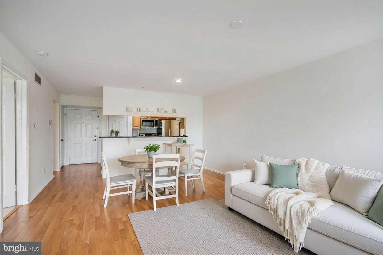 3307 WYNDHAM CIRCLE 3169