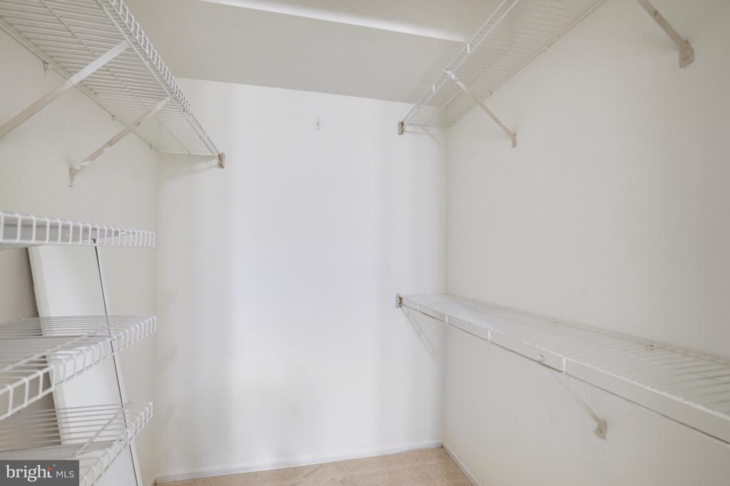 3307 WYNDHAM CIRCLE 3169