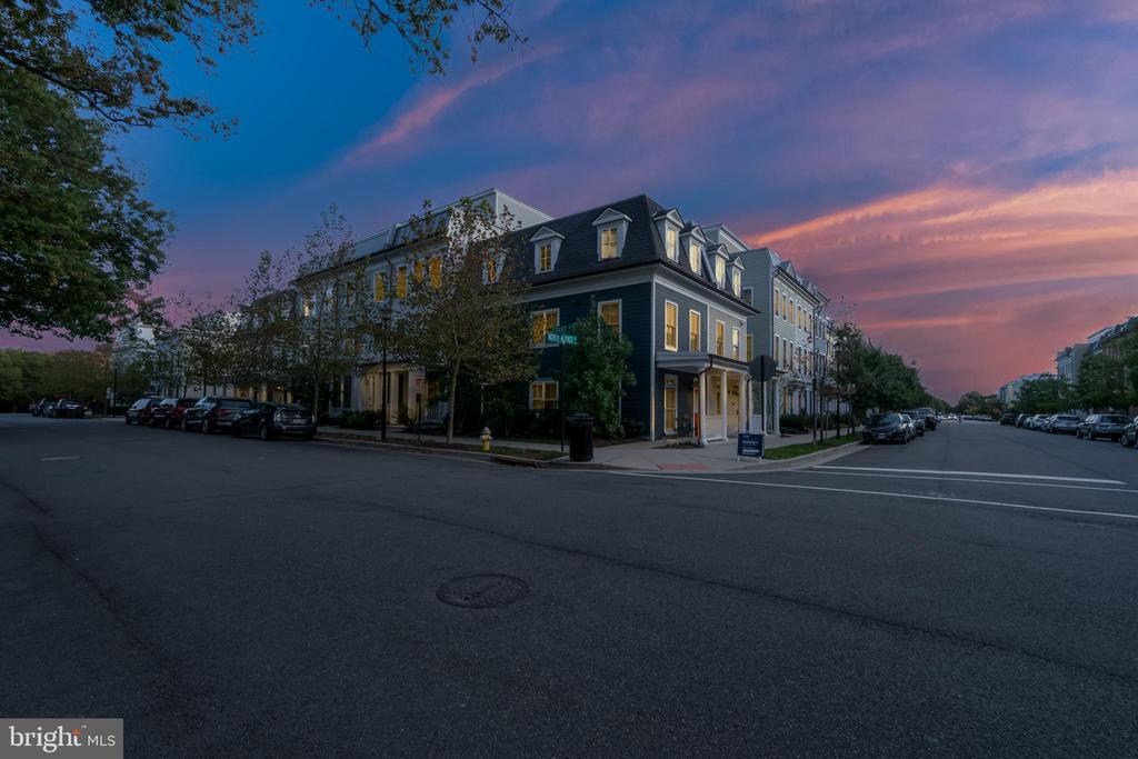 826 FIRST STREET