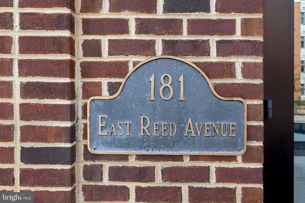 181 E REED AVENUE 103