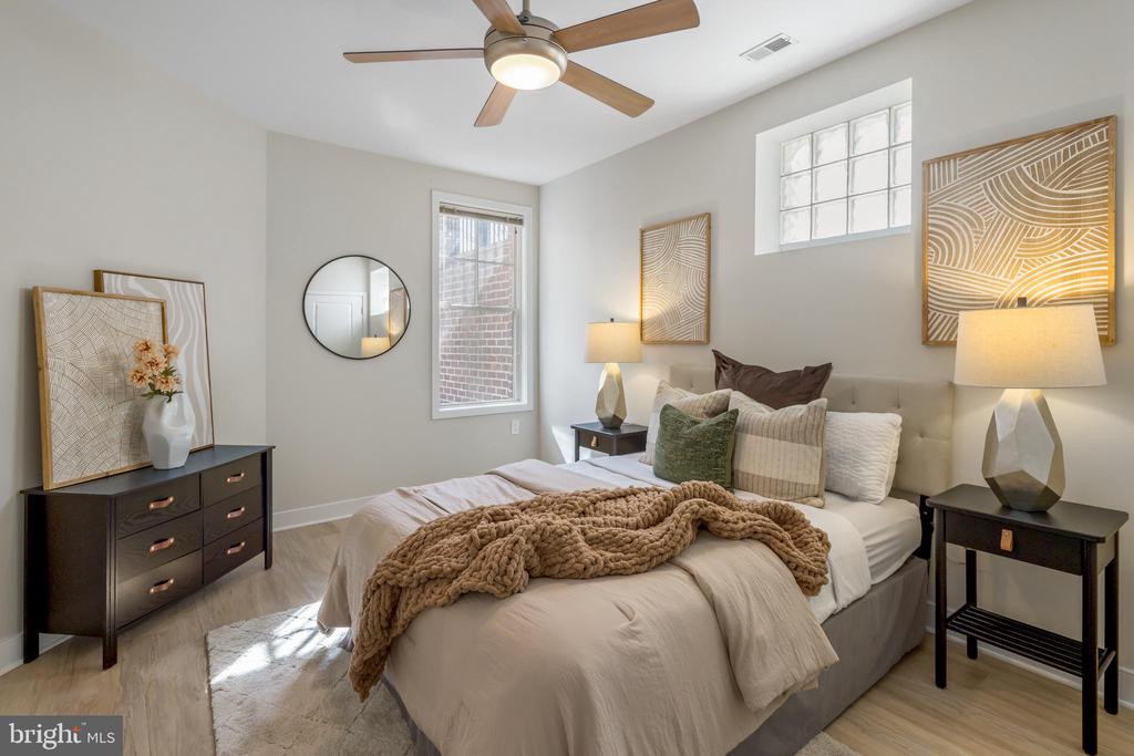 181 E REED AVENUE 103