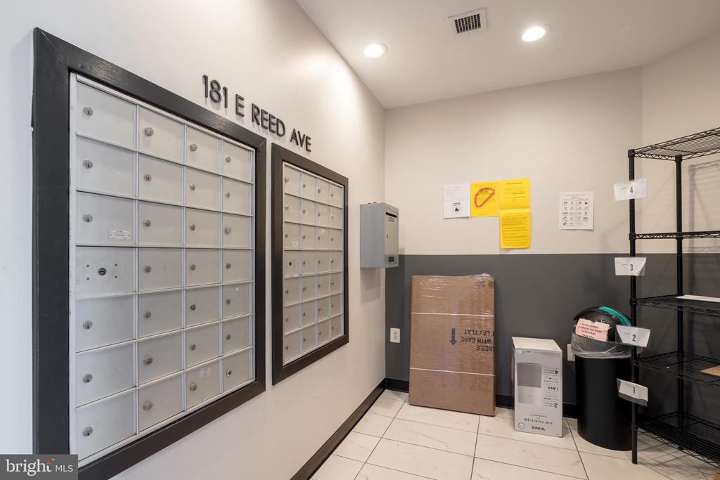 181 E REED AVENUE 103