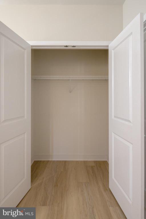 181 E REED AVENUE 103