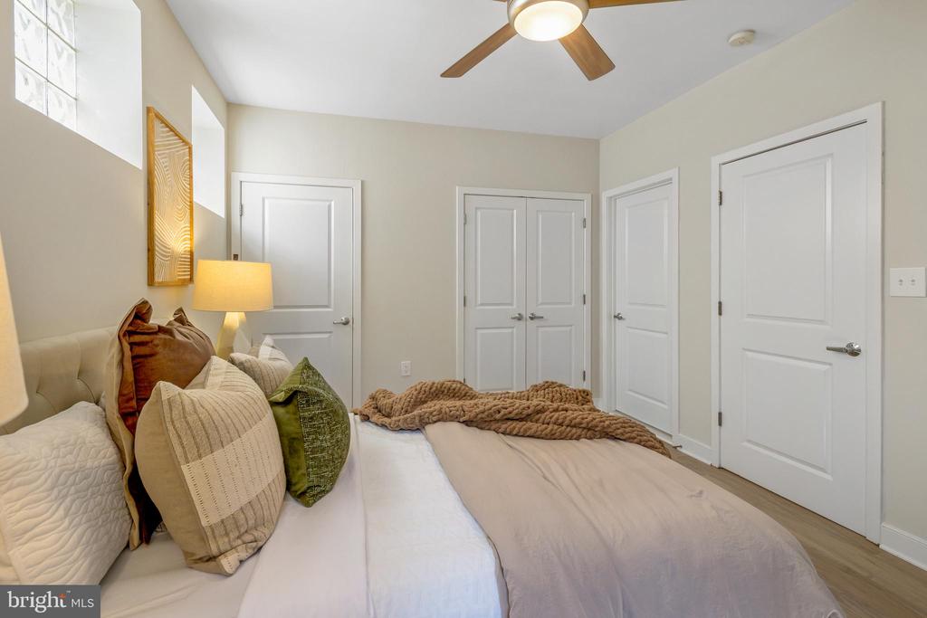 181 E REED AVENUE 103