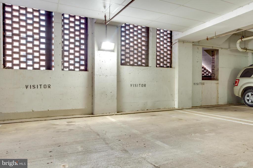 181 E REED AVENUE 103