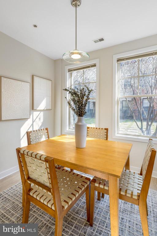 181 E REED AVENUE 103