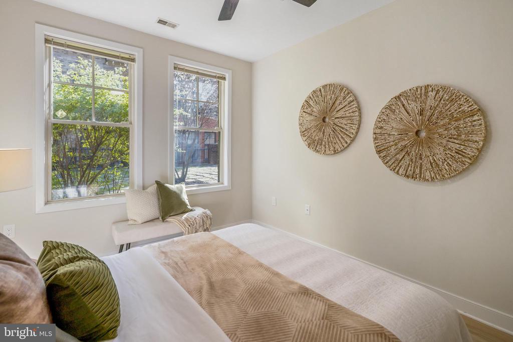 181 E REED AVENUE 103