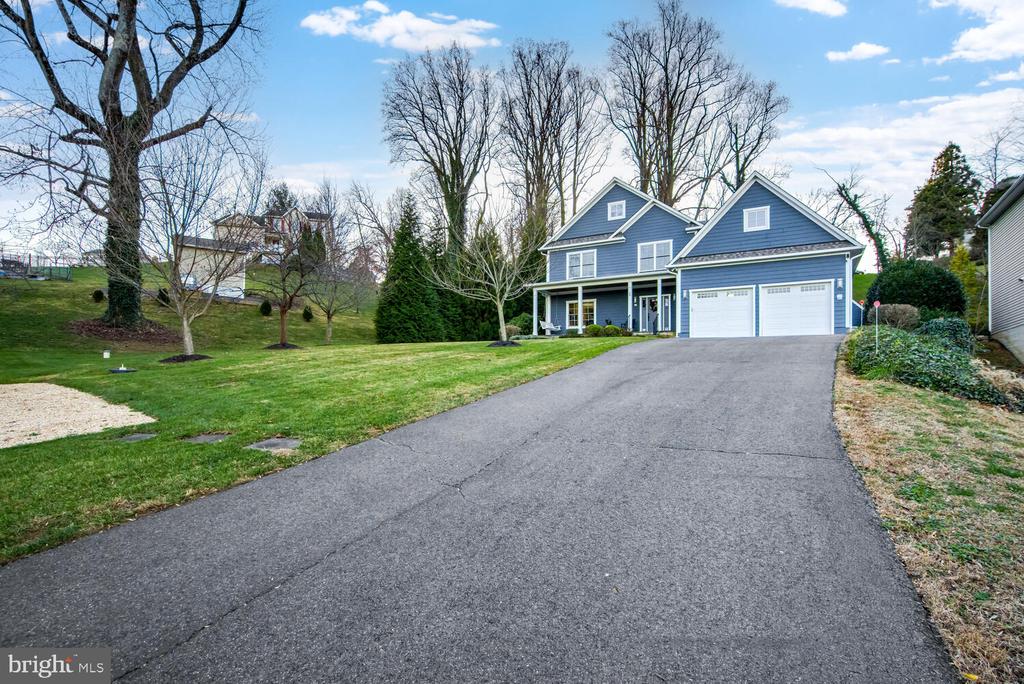 29 Boundary Ln