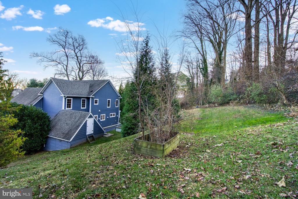 29 Boundary Ln