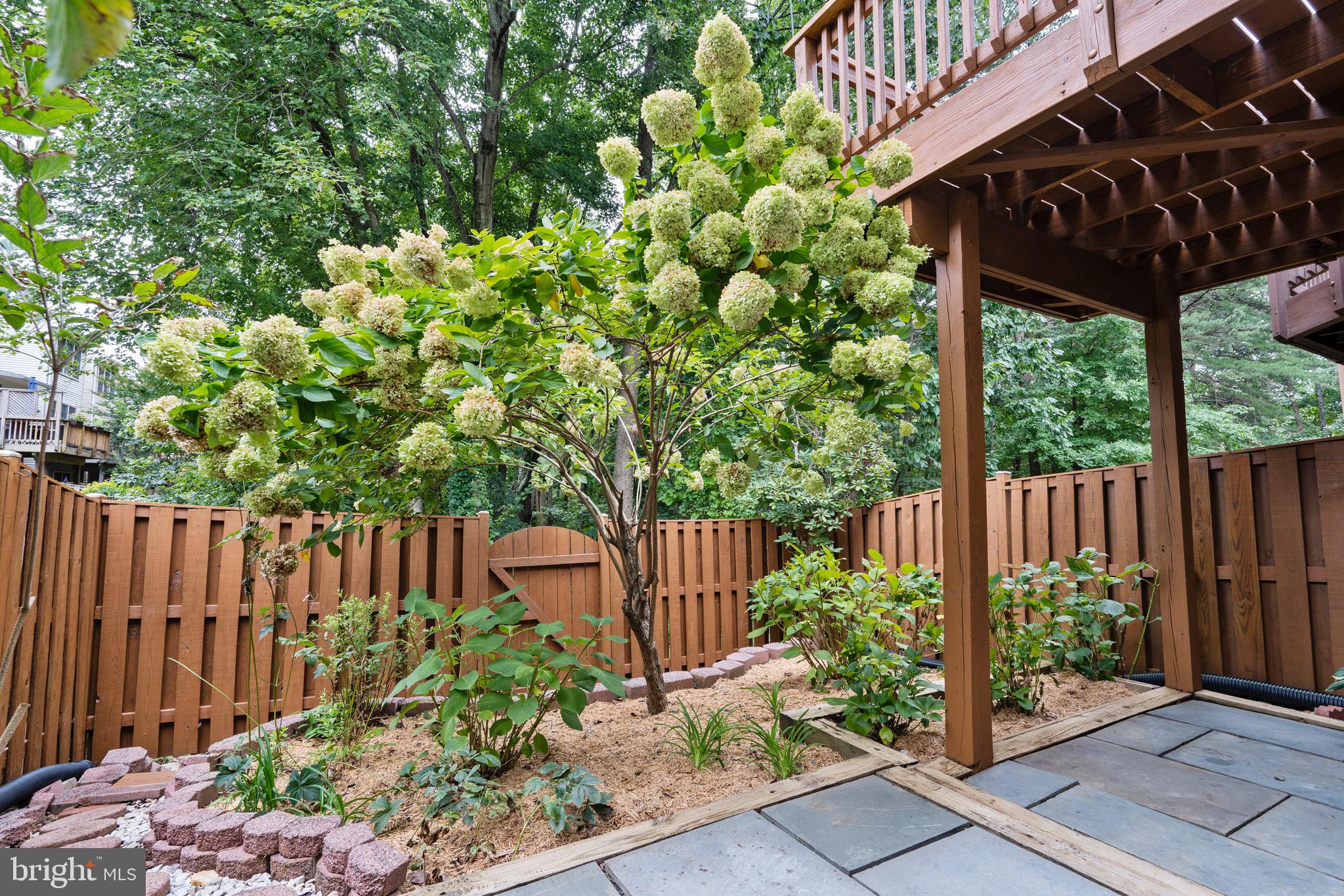 7691 LAVENHAM LANDING