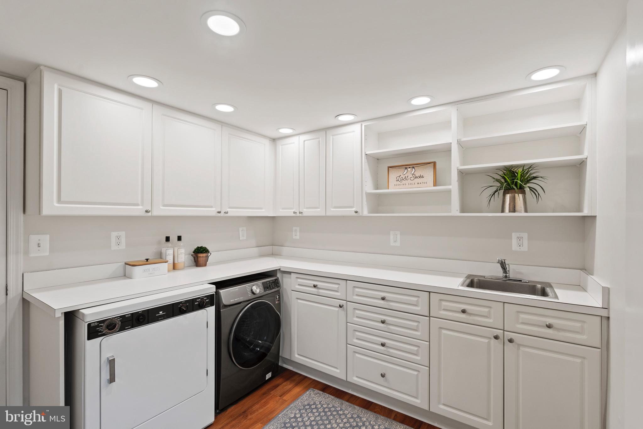 7691 LAVENHAM LANDING