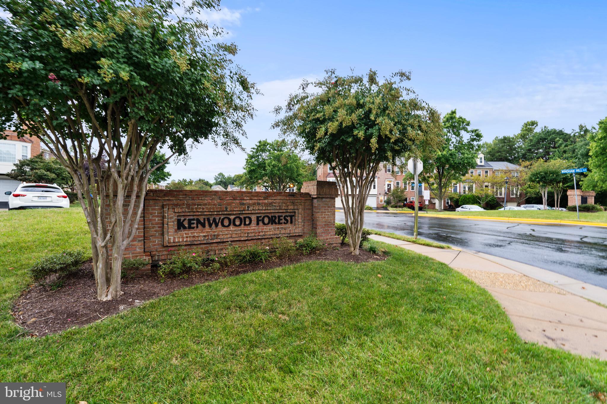 7691 LAVENHAM LANDING