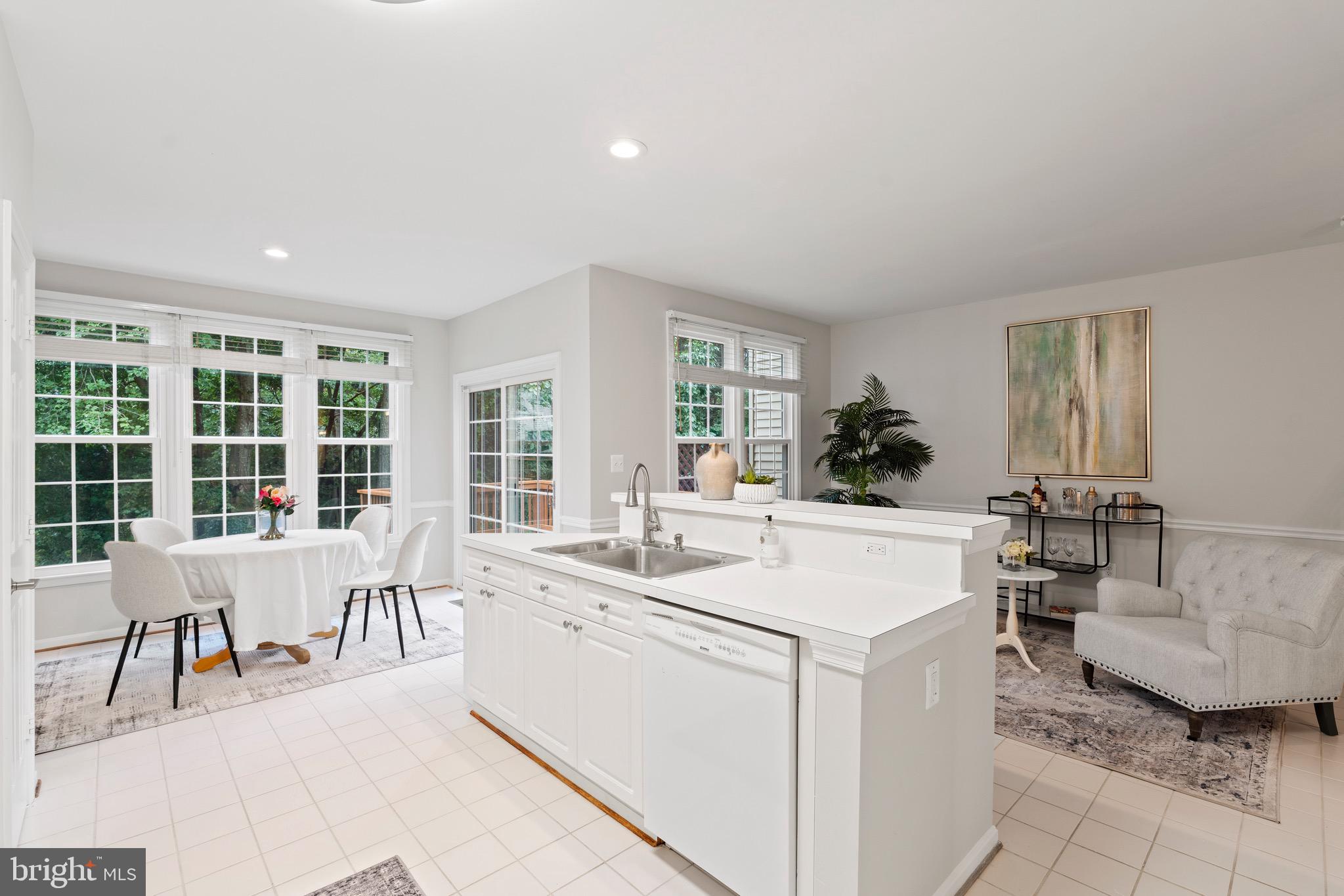 7691 LAVENHAM LANDING