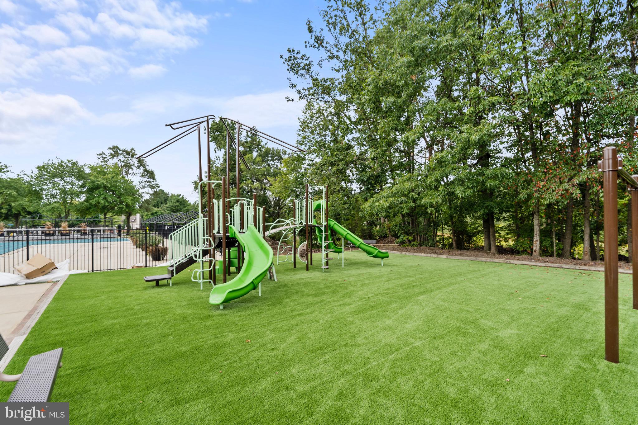 7691 LAVENHAM LANDING