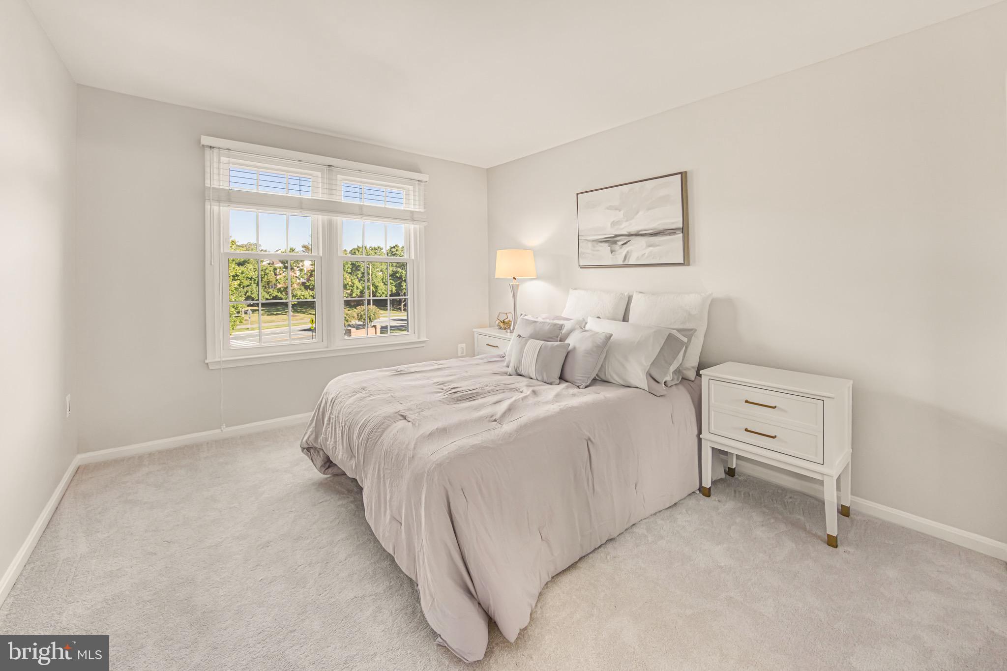 7691 LAVENHAM LANDING