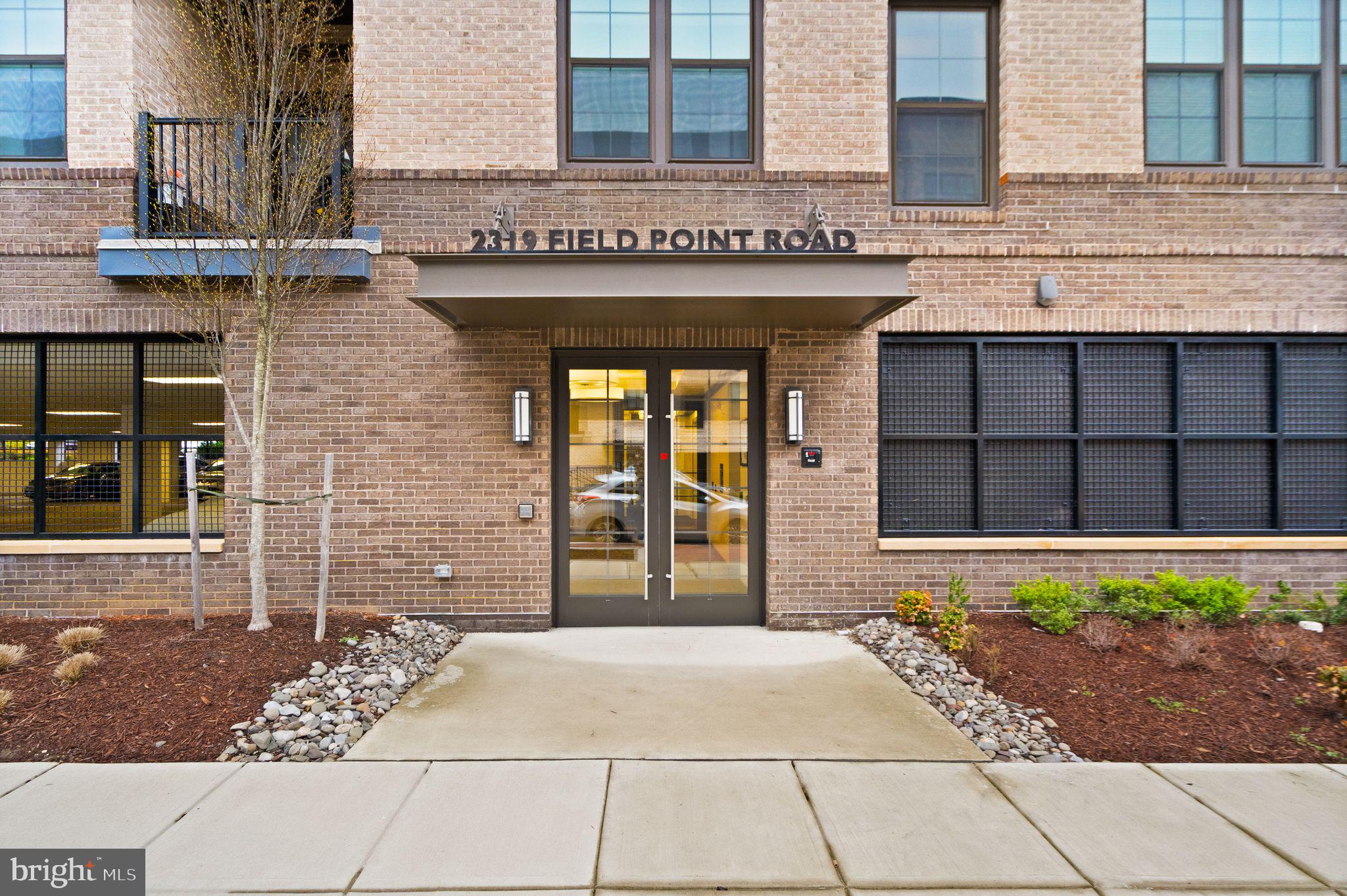 2319 Field Point Rd #401