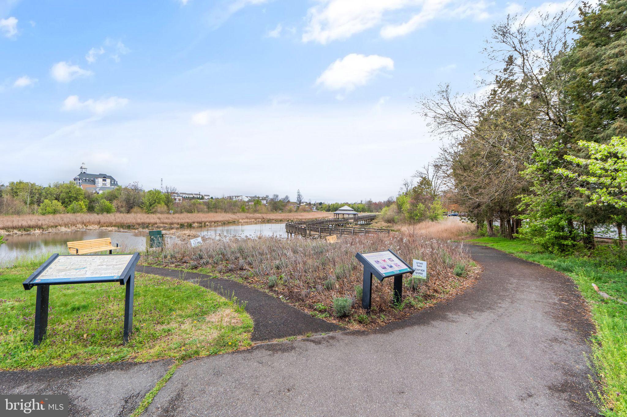 2319 Field Point Rd #401