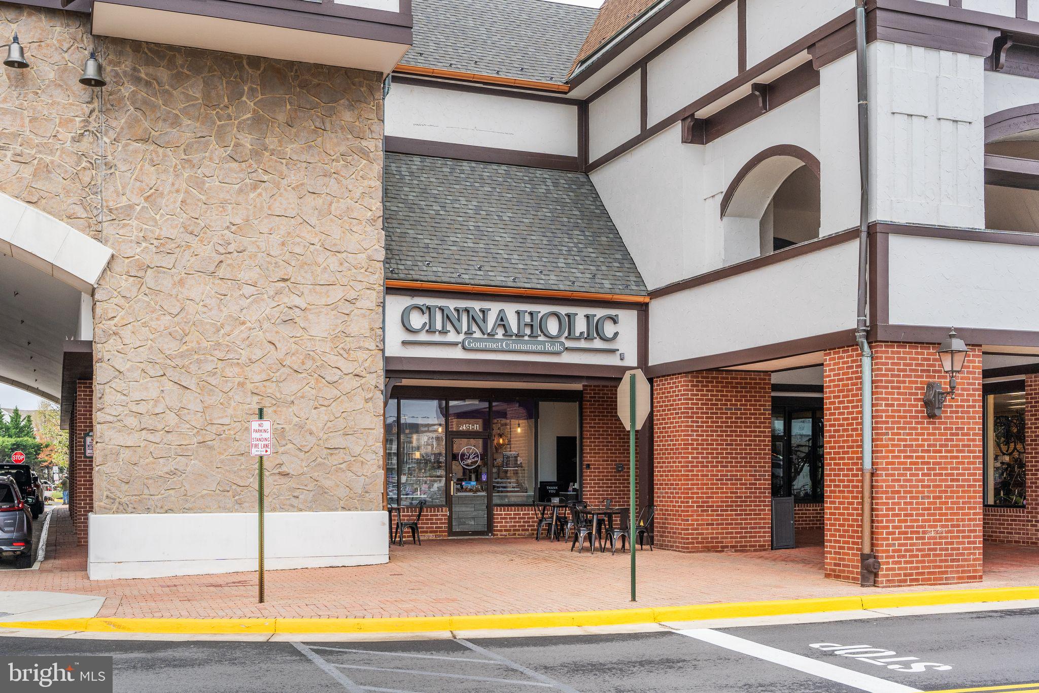 2319 Field Point Rd #401