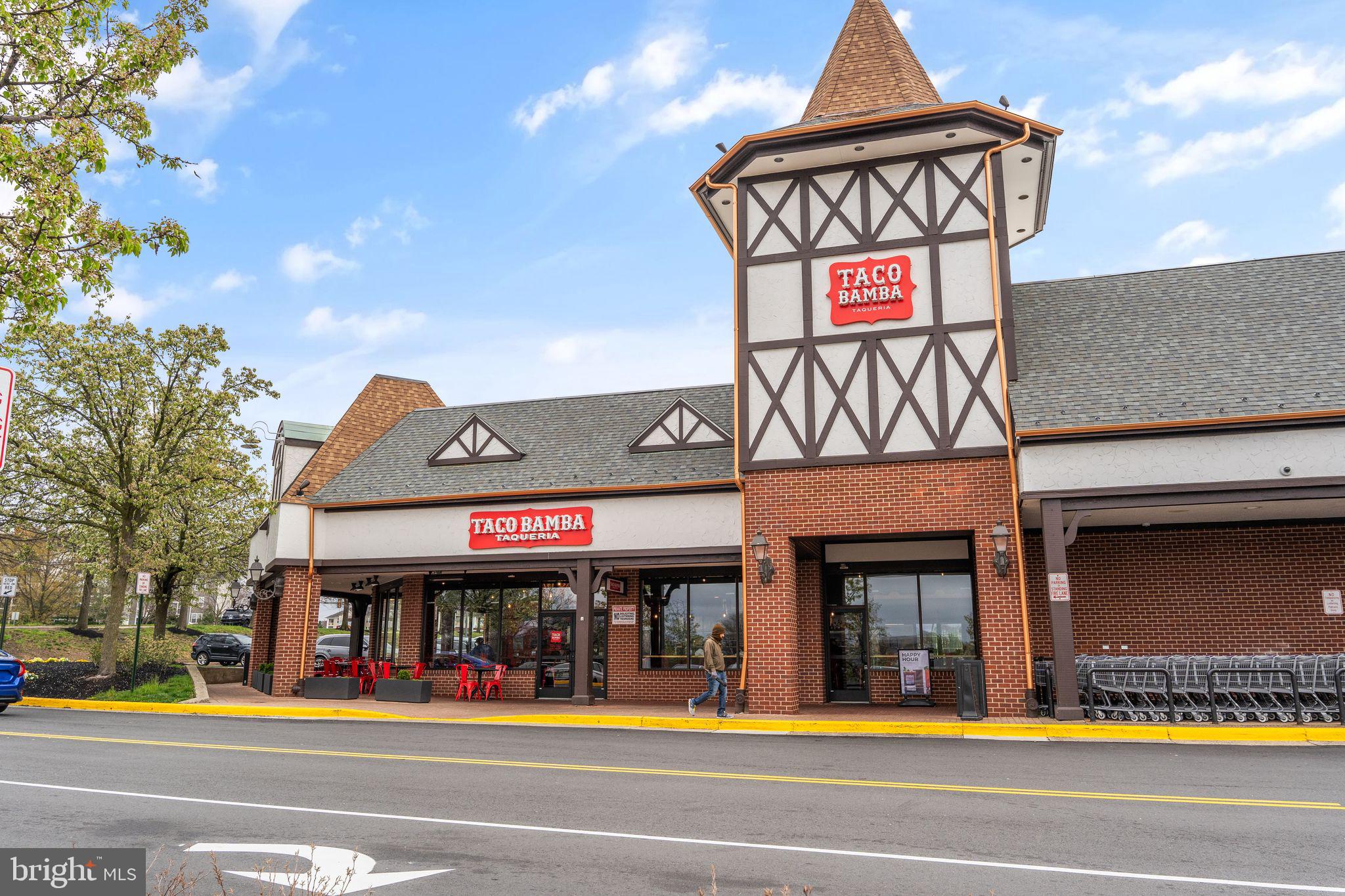 2319 Field Point Rd #401