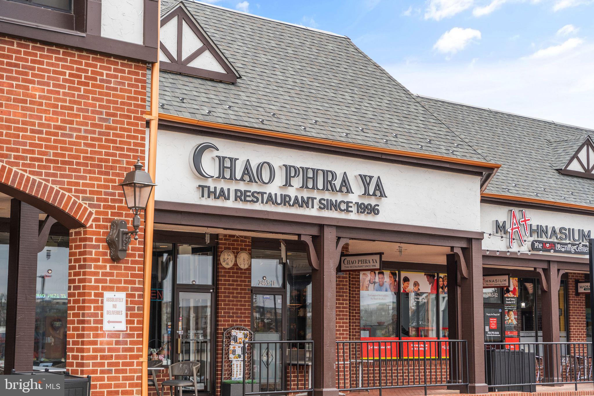 2319 Field Point Rd #401