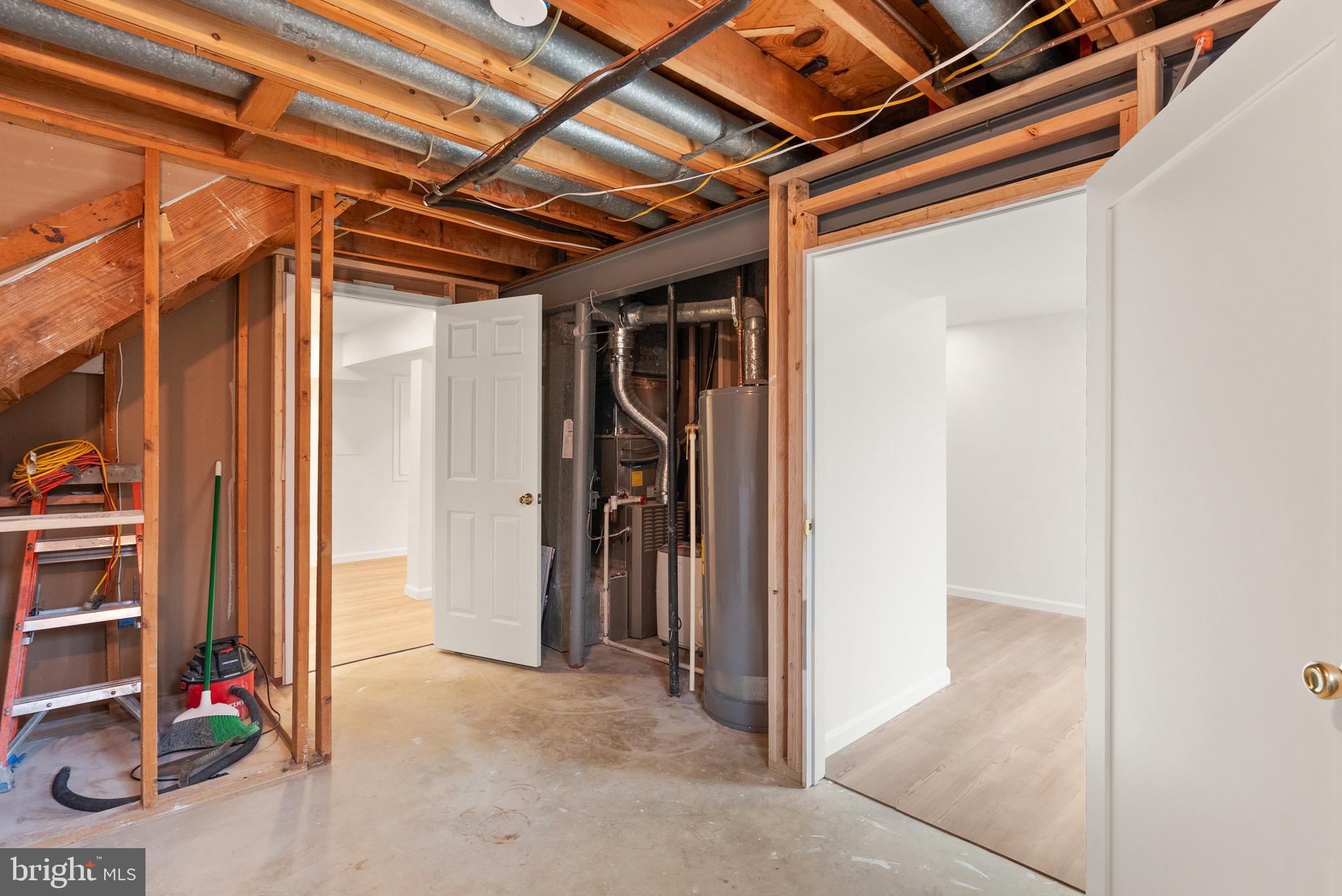 6934 Stoneybrooke Ln